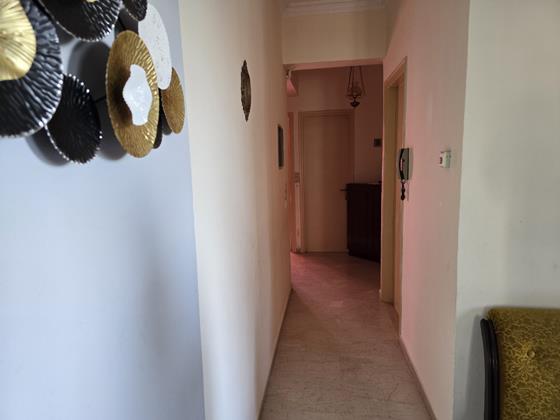 Image No.7-6 Bed House for sale