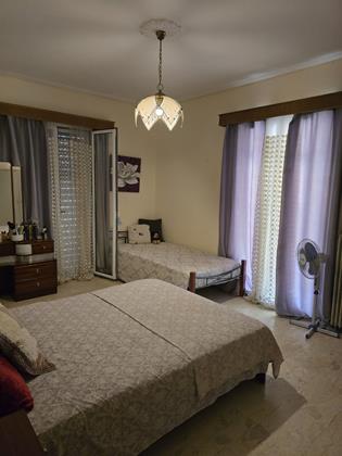 Image No.9-6 Bed House for sale