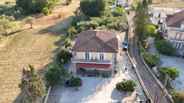 Image No.20-6 Bed House for sale