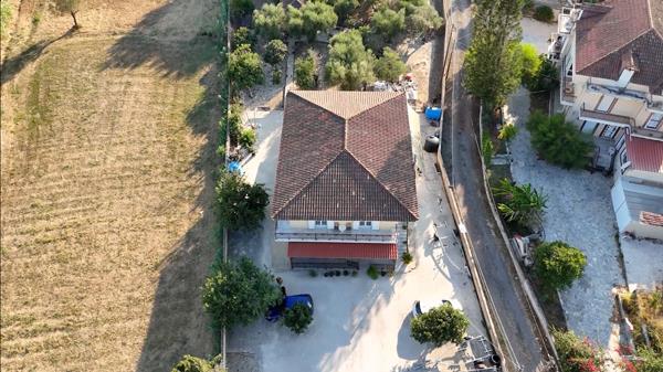 Image No.23-6 Bed House for sale