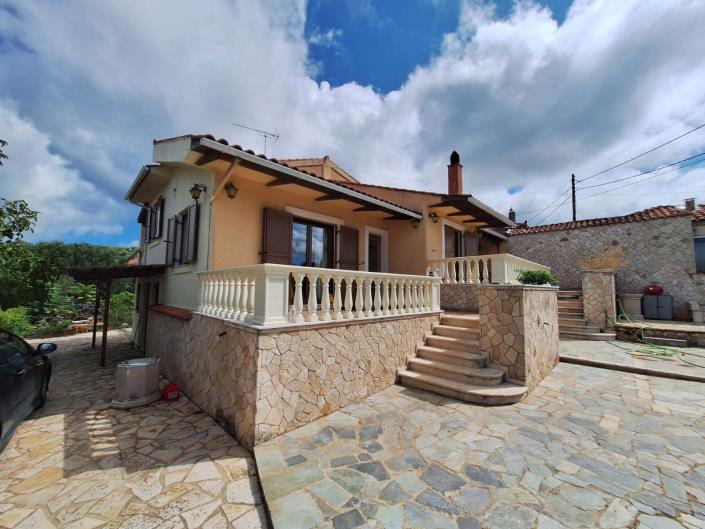 Image No.2-Maison de 4 chambres à vendre à Zante