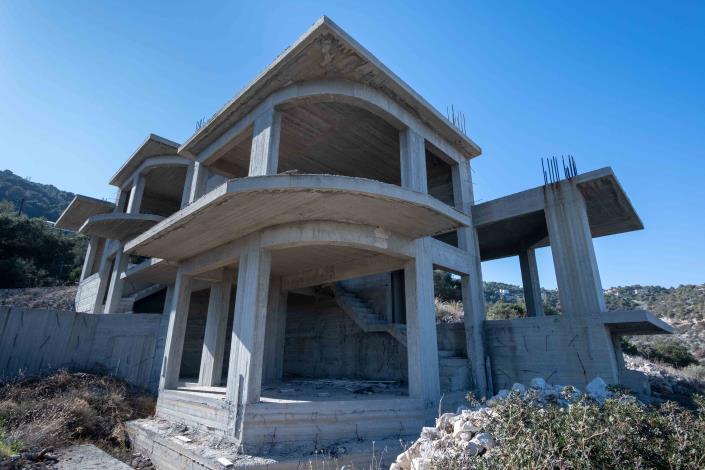 Image No.5-6 Bed Maisonette for sale