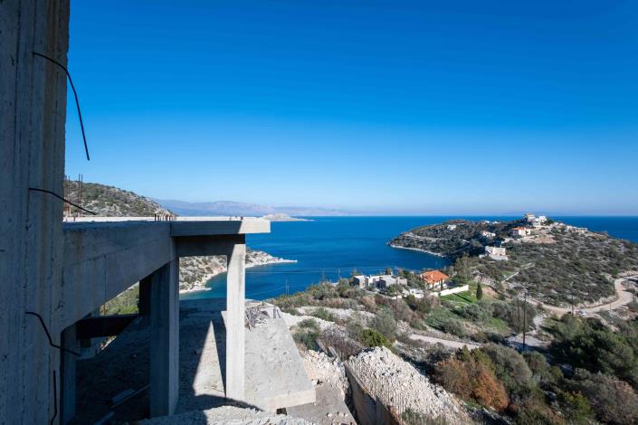 Image No.17-6 Bed Maisonette for sale