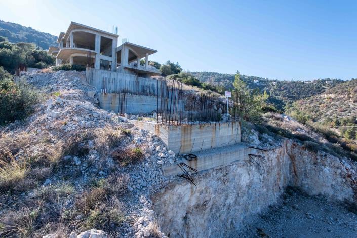 Image No.34-6 Bed Maisonette for sale