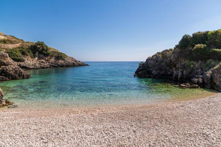 Image No.9-7 Bed House for sale