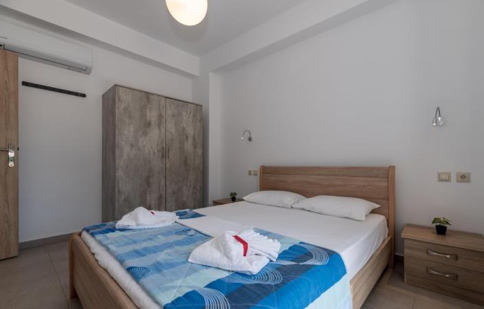 Image No.13-7 Bed House for sale