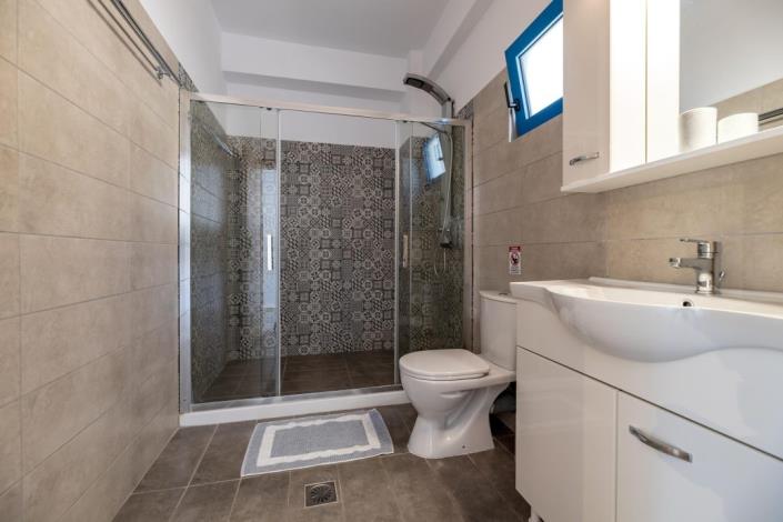 Image No.14-7 Bed House for sale