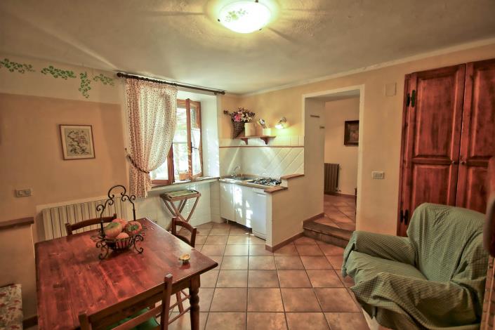 Image No.10-6 Bed Farmhouse for sale