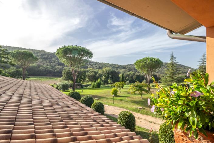 Image No.23-7 Bed Farmhouse for sale