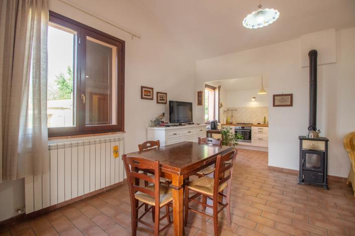 Image No.24-7 Bed Farmhouse for sale