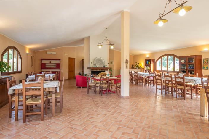 Image No.31-7 Bed Farmhouse for sale