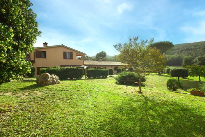 Image No.34-7 Bed Farmhouse for sale