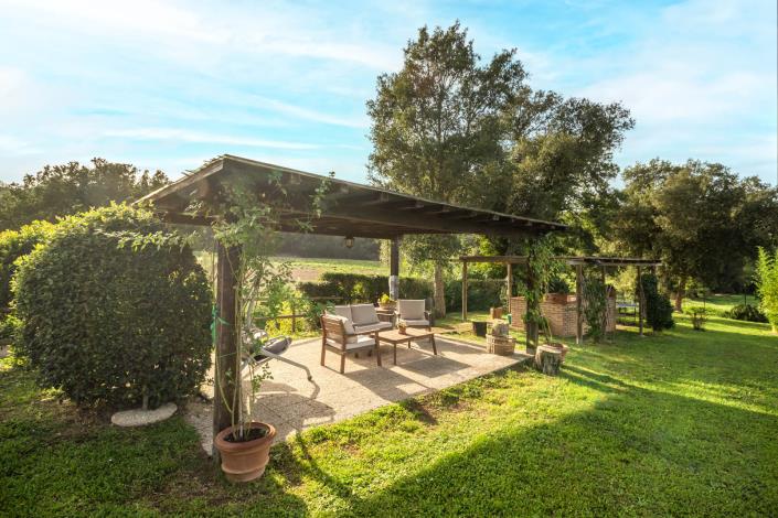 Image No.35-7 Bed Farmhouse for sale