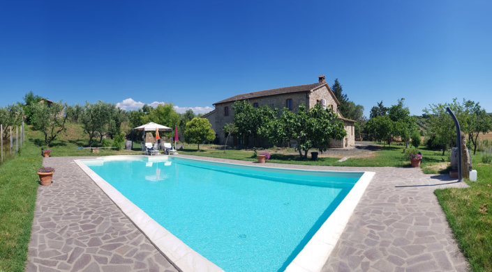 Image No.2-4 Bed Farmhouse for sale