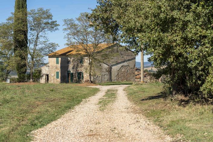 Image No.8-15 Bed Country Property for sale