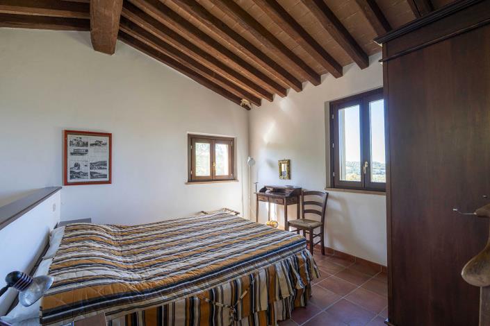 Image No.27-15 Bed Country Property for sale