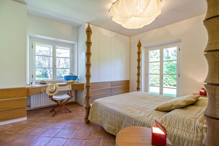 Image No.27-6 Bed Villa / Detached for sale