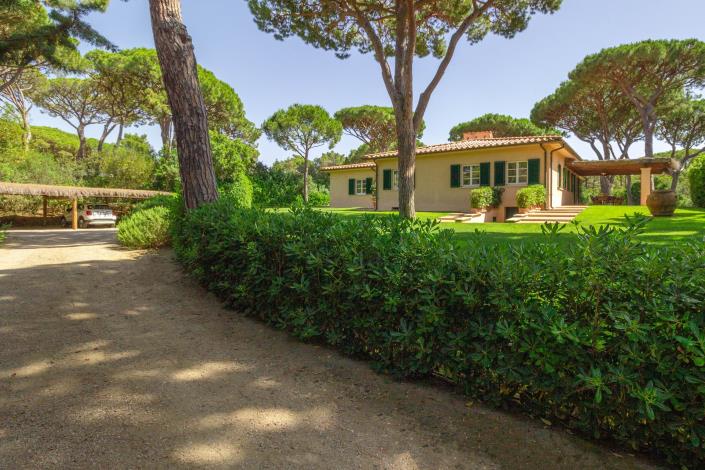 Image No.34-6 Bed Villa / Detached for sale