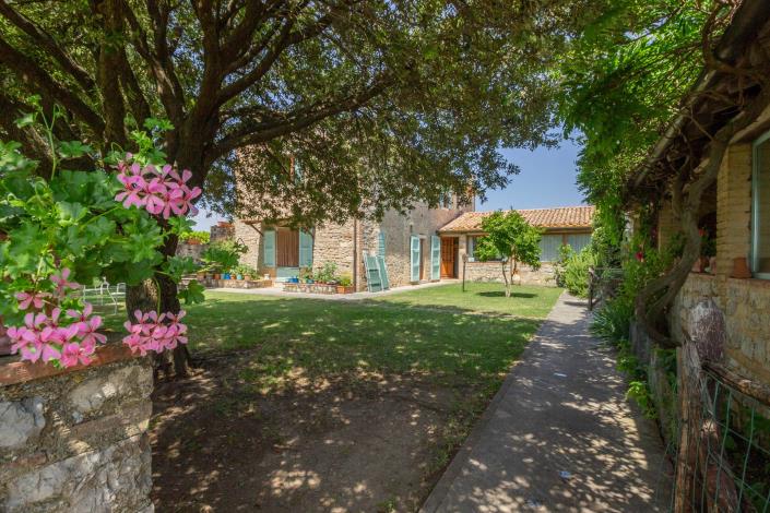 Image No.7-Ferme de 8 chambres à vendre à Manciano