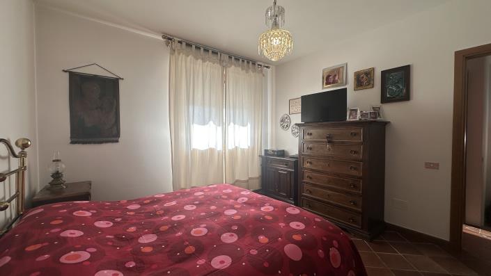 Image No.10-3 Bed Apartment for sale