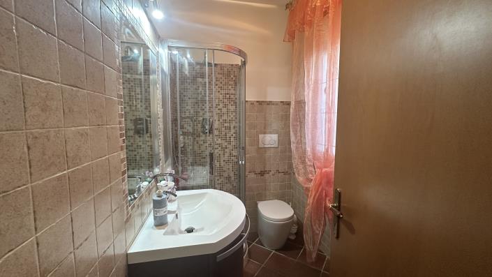 Image No.14-3 Bed Apartment for sale