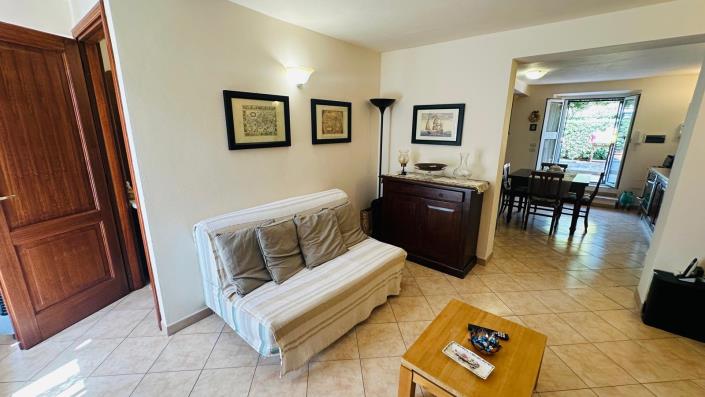 Image No.14-2 Bed Semi-Detached for sale