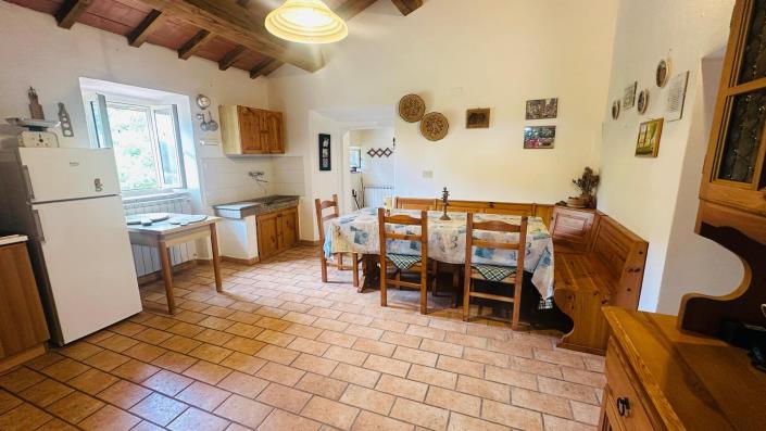 Image No.9-Maison de campagne de 3 chambres à vendre à Scansano
