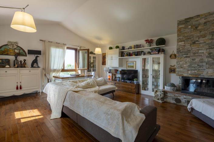 Image No.14-3 Bed Villa for sale