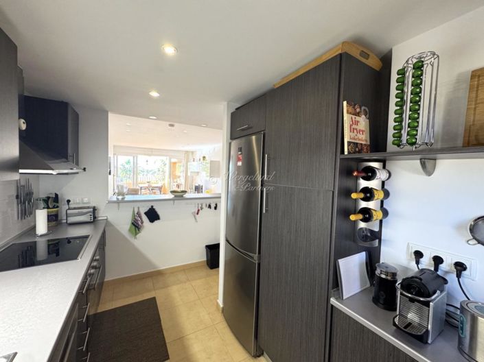 Image No.28-2 Bed Flat for sale