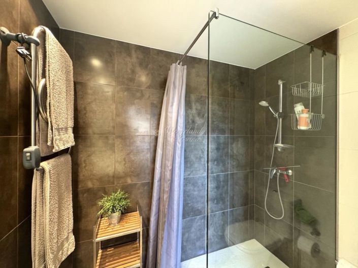 Image No.38-2 Bed Flat for sale