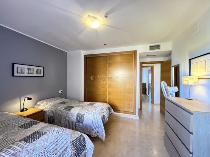 Image No.43-2 Bed Flat for sale