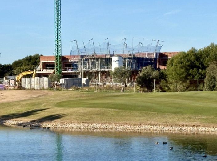 Image No.18-3 Bed Flat for sale