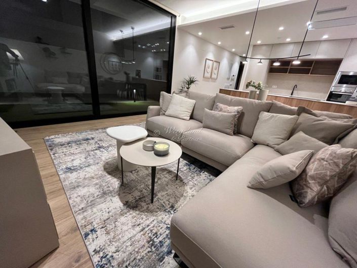 Image No.14-3 Bed Villa / Detached for sale