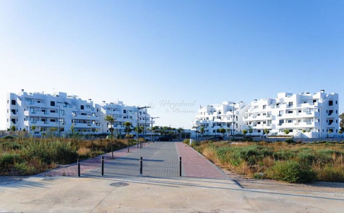 Image No.25-2 Bed Flat for sale