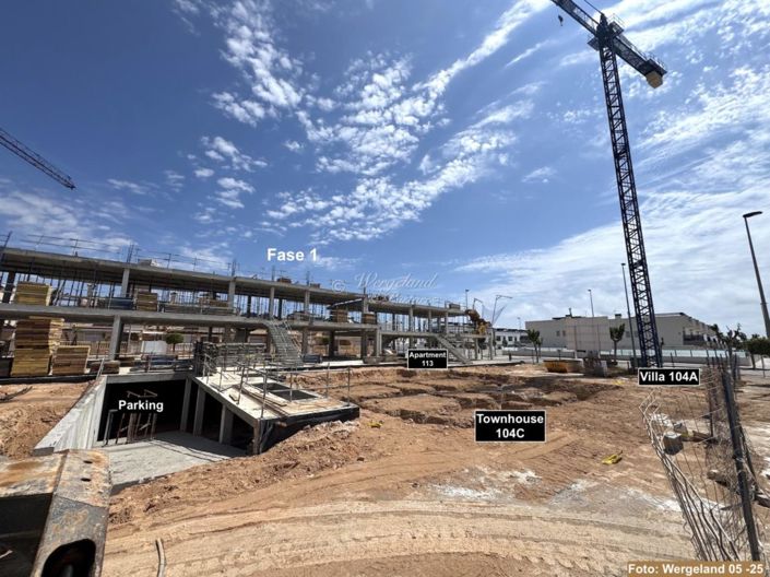 Image No.25-3 Bed Flat for sale