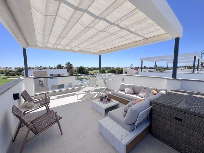 Image No.48-3 Bed Villa / Detached for sale