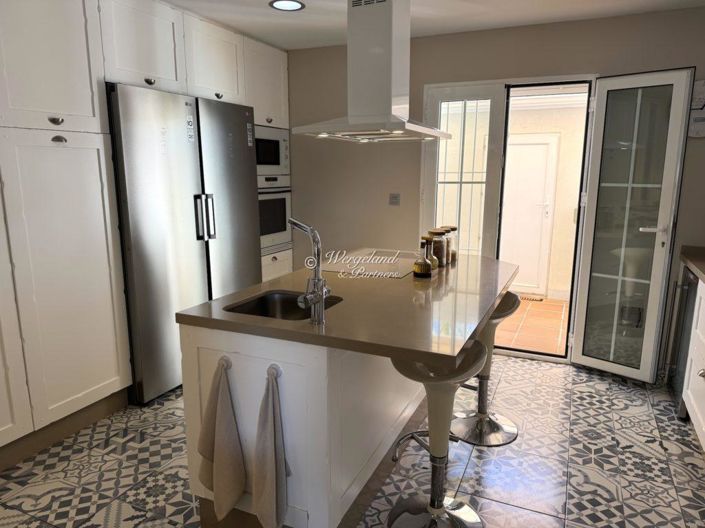 Image No.27-4 Bed Villa / Detached for sale