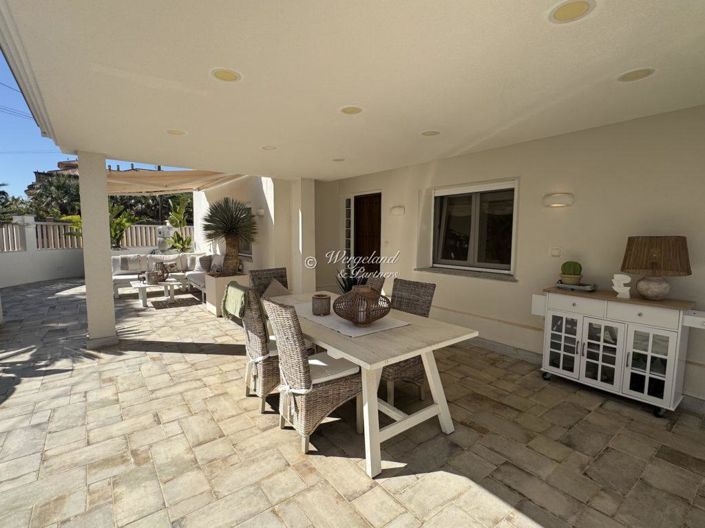 Image No.4-4 Bed Villa / Detached for sale