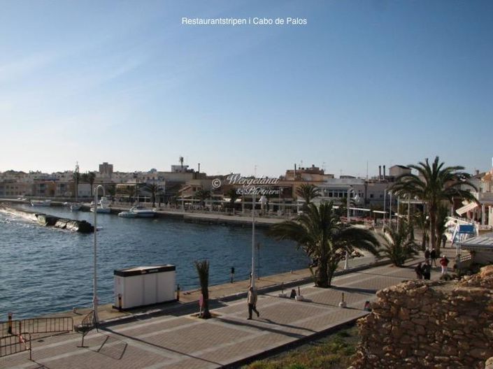 Image No.44-4 Bed Villa / Detached for sale