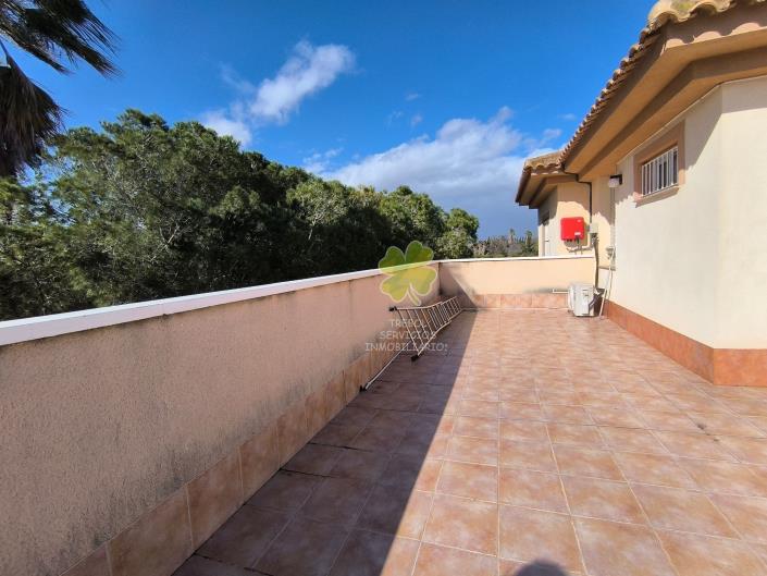 Image No.7-6 Bed Country House for sale