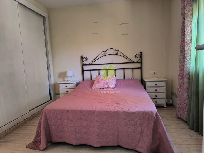 Image No.17-6 Bed Country House for sale