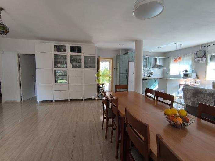 Image No.26-6 Bed Country House for sale