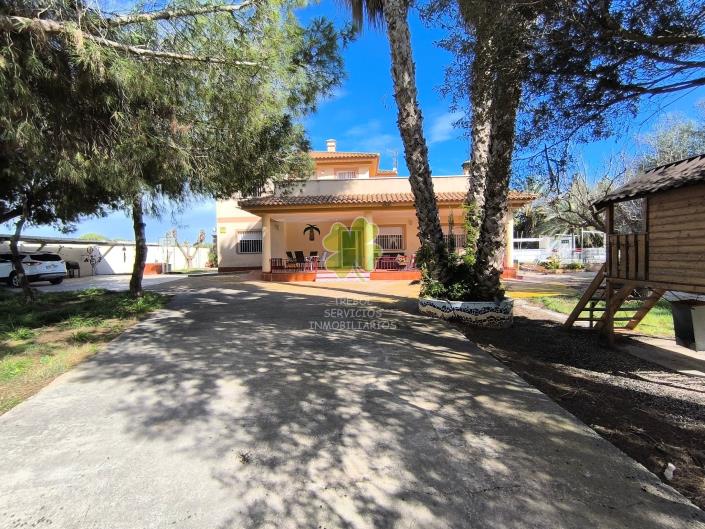 Image No.46-6 Bed Country House for sale