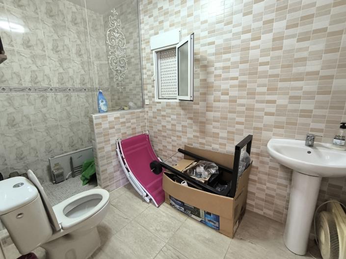 Image No.31-3 Bed Chalet for sale