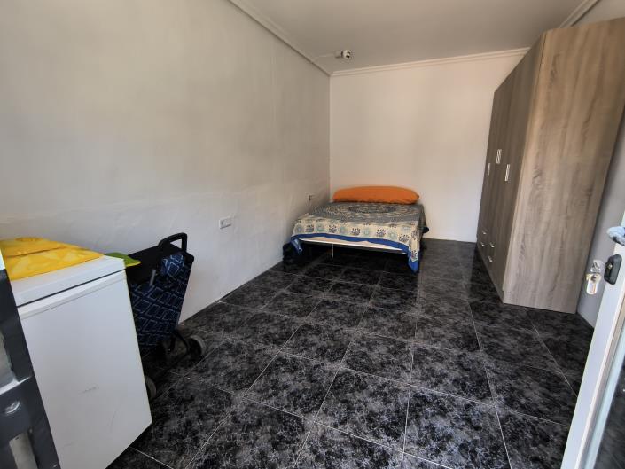 Image No.32-3 Bed Chalet for sale