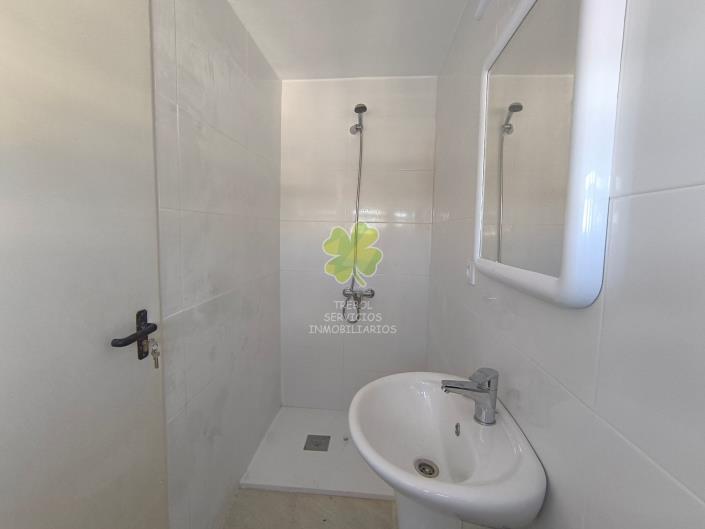 Image No.24-3 Bed Bungalow for sale