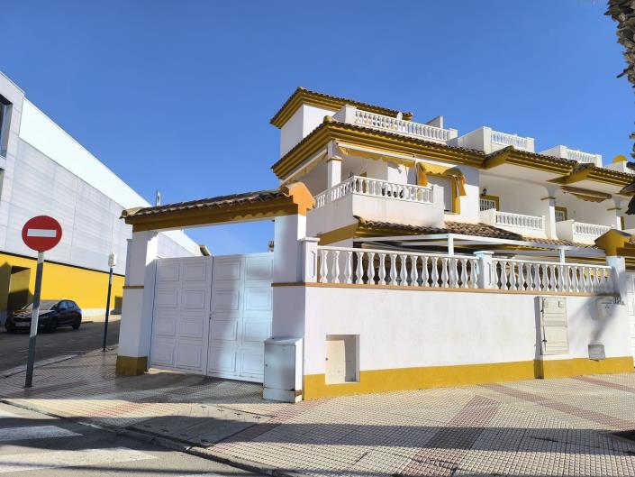 Image No.28-3 Bed Duplex for sale