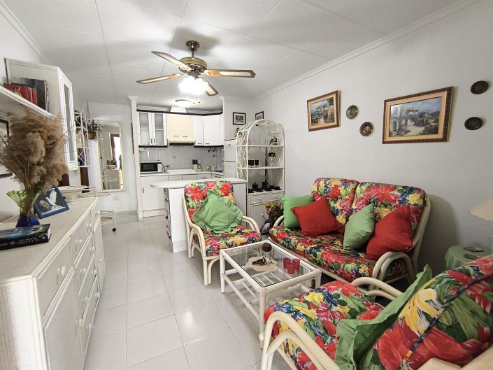 Image No.8-2 Bed Apartment for sale