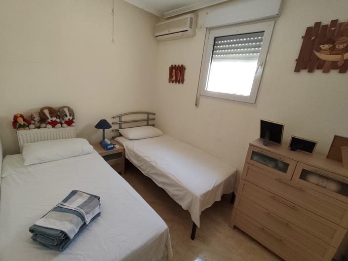 Image No.24-3 Bed Chalet for sale