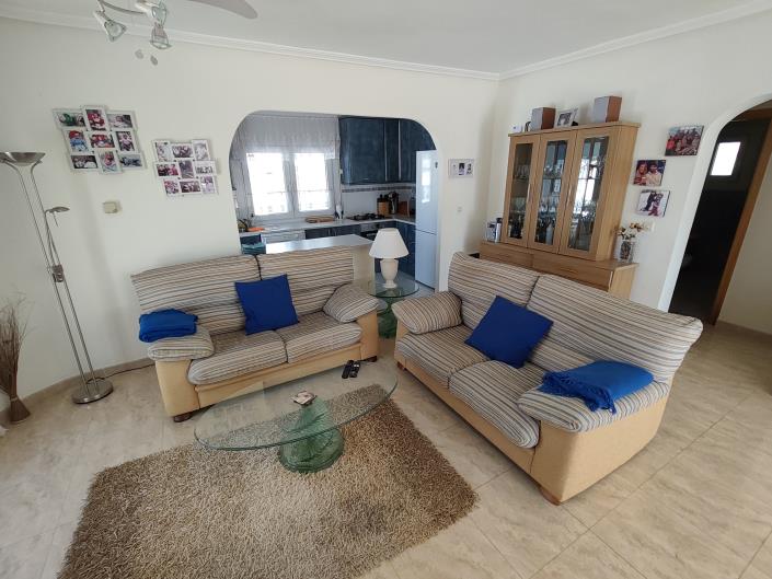 Image No.7-3 Bed Chalet for sale